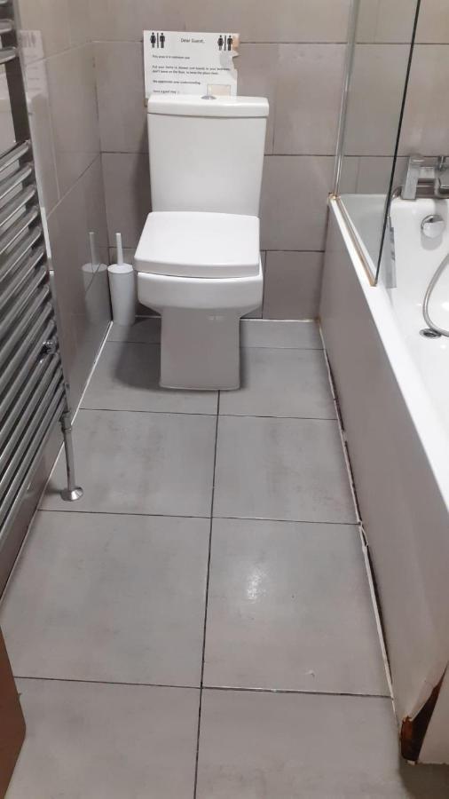 Sw16 Norbury Guesthouse Londra Esterno foto