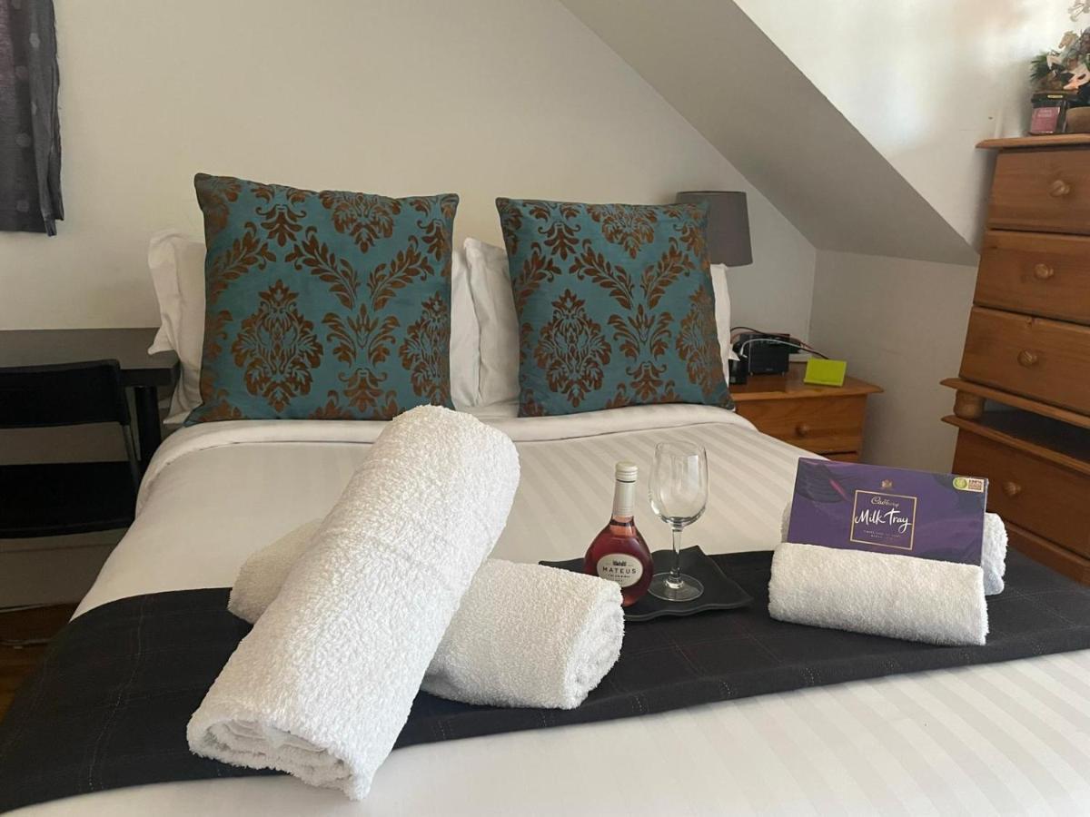 Sw16 Norbury Guesthouse Londra Esterno foto