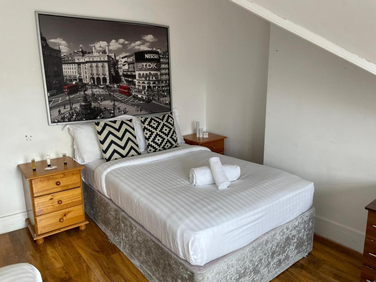 Sw16 Norbury Guesthouse Londra Esterno foto
